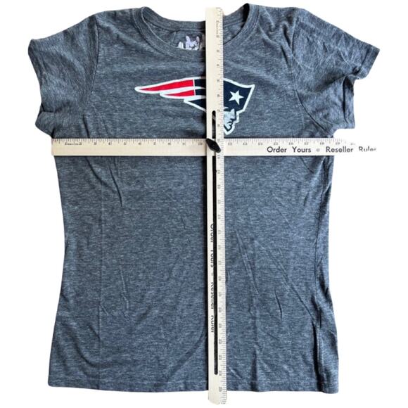 New England Patriots Distressed Gray Women’s T Shirt sz L Touch by Alyssa Milano - Picture 6 of 6